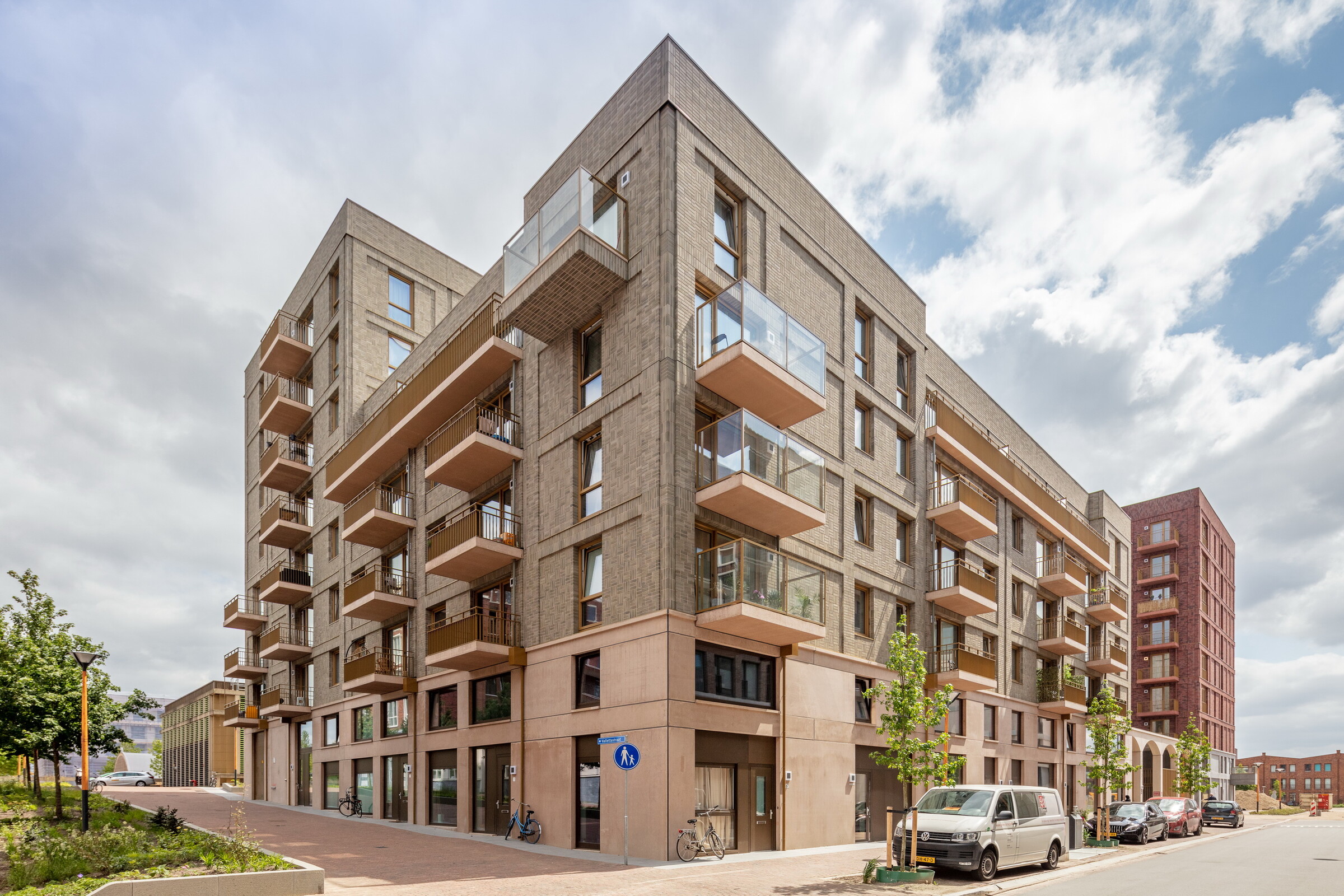 Zecc-G8-Tango-housing-Utrecht_LRC-exterior-corner.jpg
