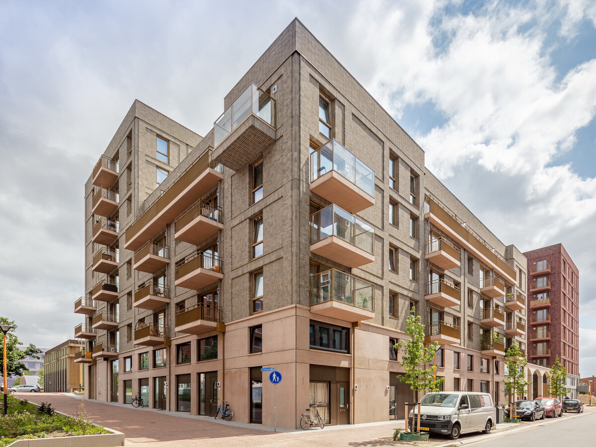 1Zecc-G8-Tango-housing-Utrecht_LRC-exterior-corner.jpg