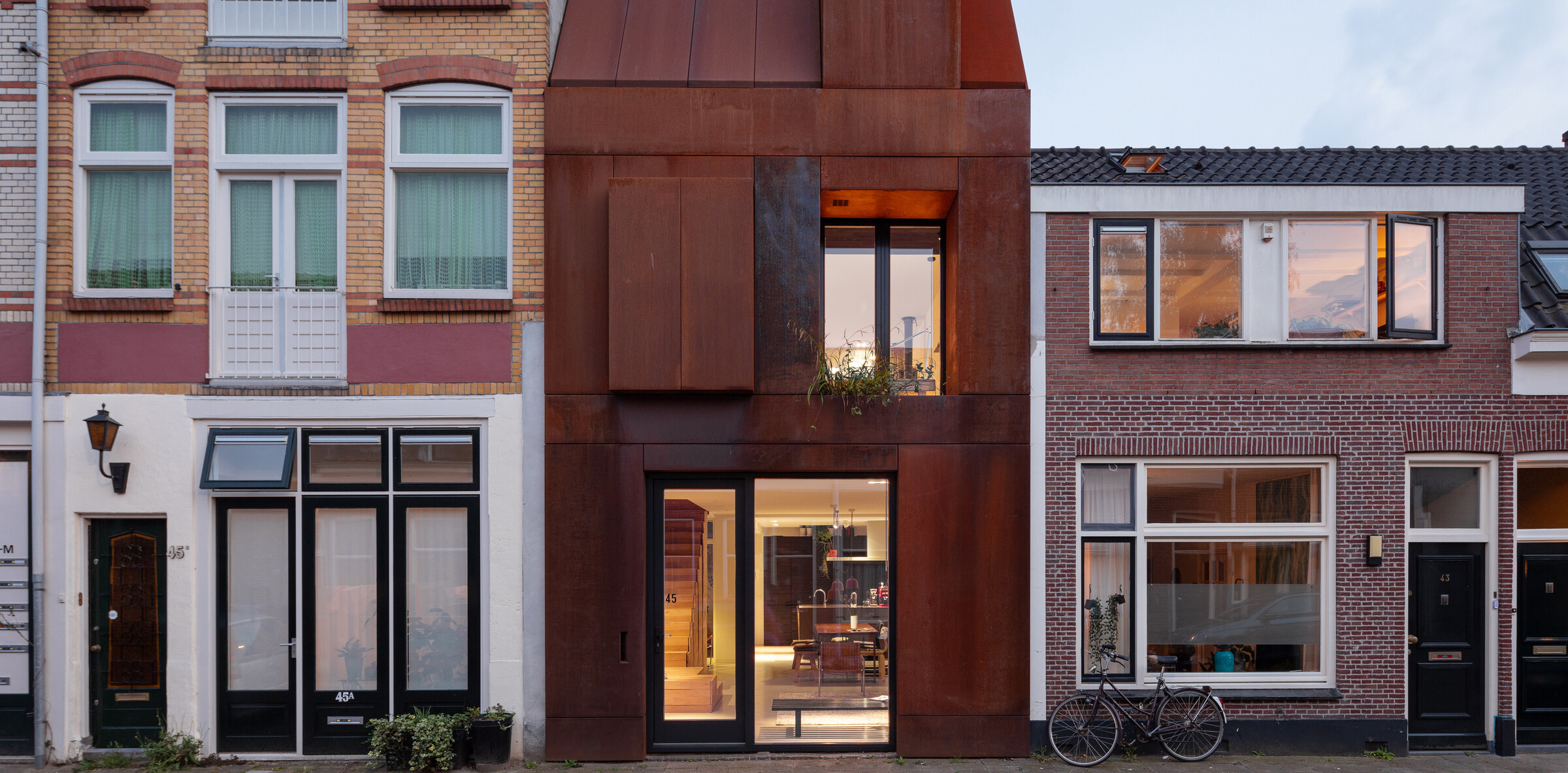 31-Zecc_Architecten-Utrecht-house-steel-craft.JPG