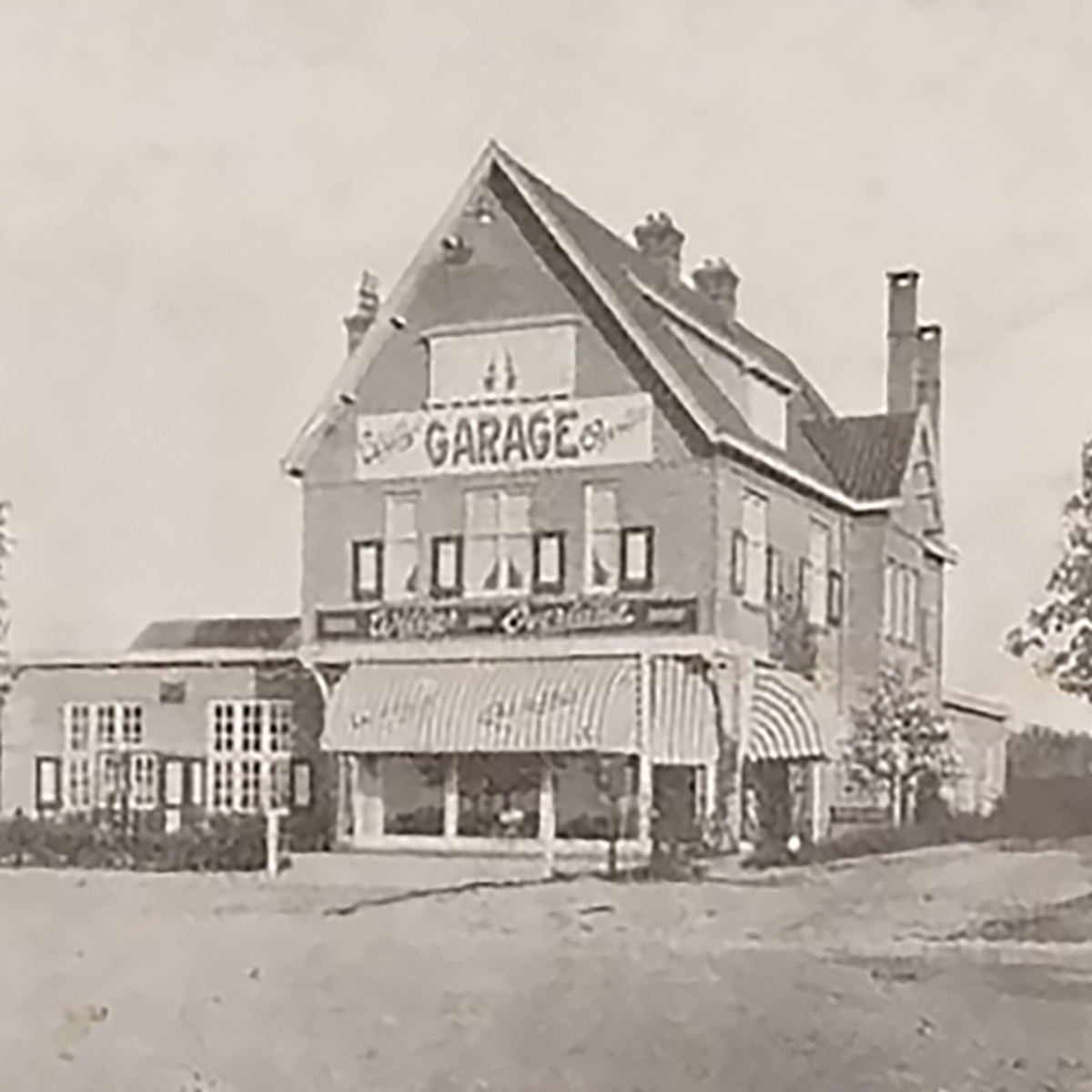 Monnickenhof-Amersfoort-garage-history.jpg