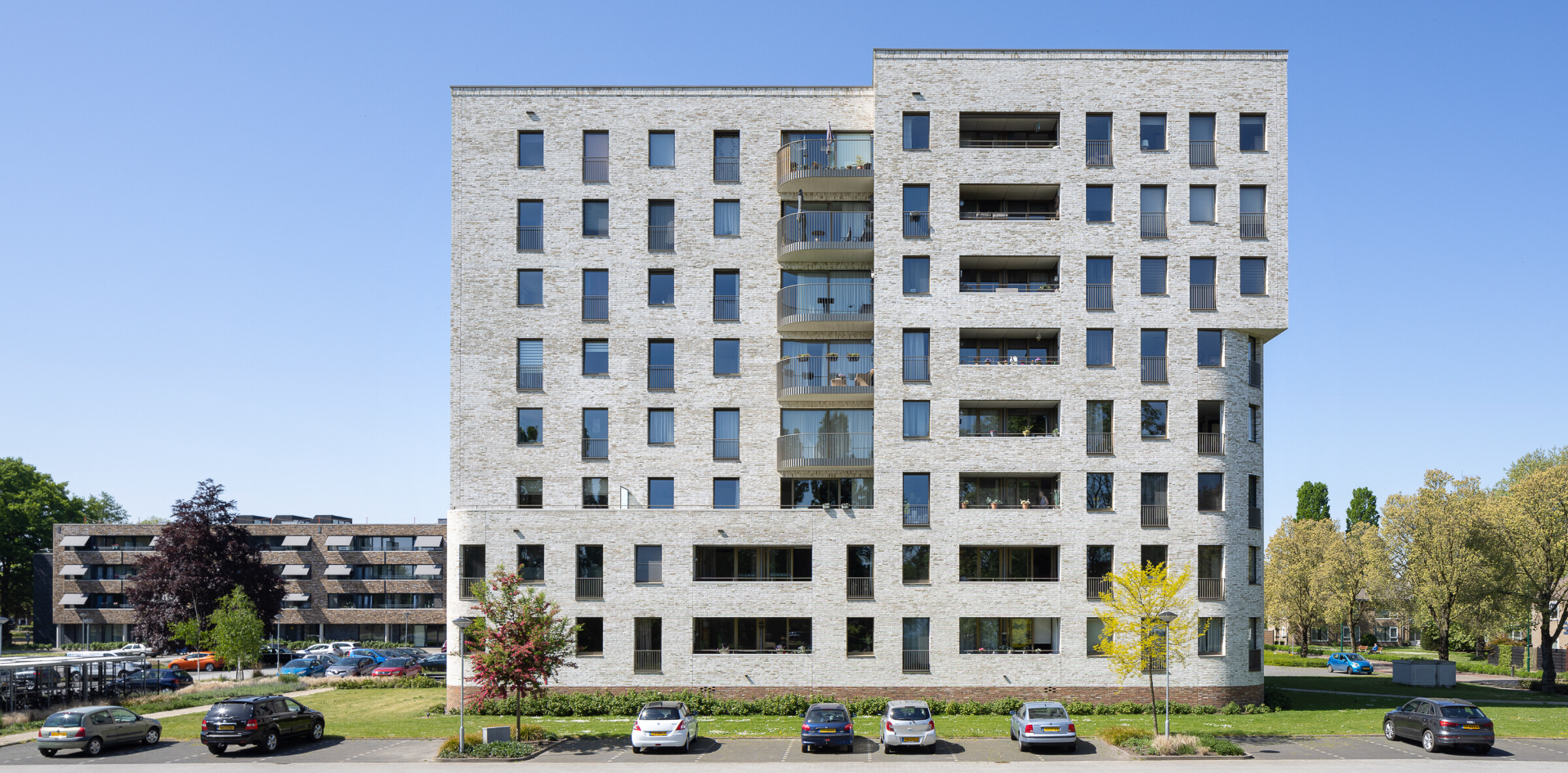 Zecc_Architecten-housing-Boxmeer-masonry-aluminium_.JPG