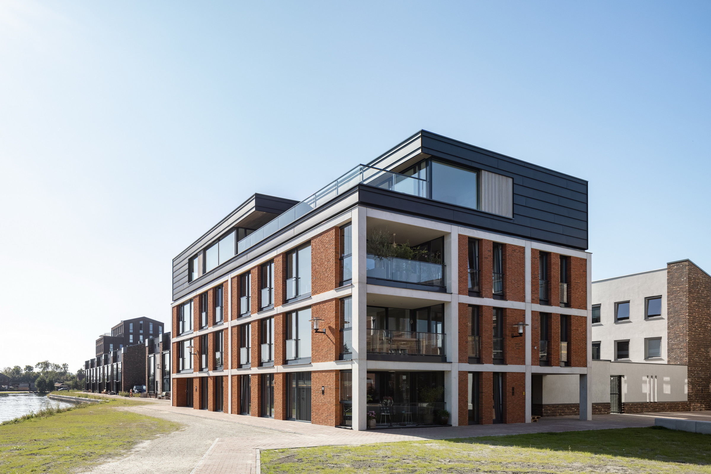 10-Zecc_Architecten-Defensieeiland-Woerden-housing-.JPG