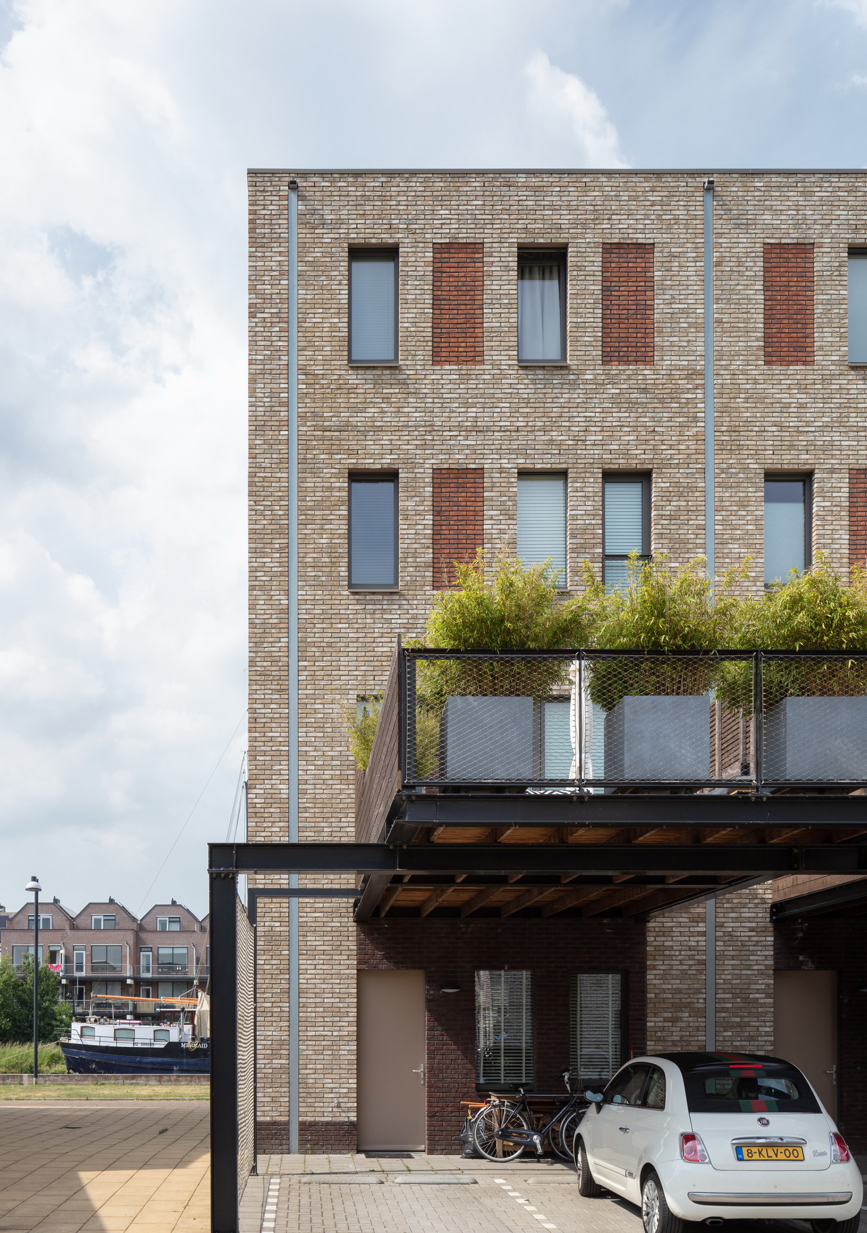 11-Zecc_Architecten-Eemskwartier-Groningen-housing.JPG
