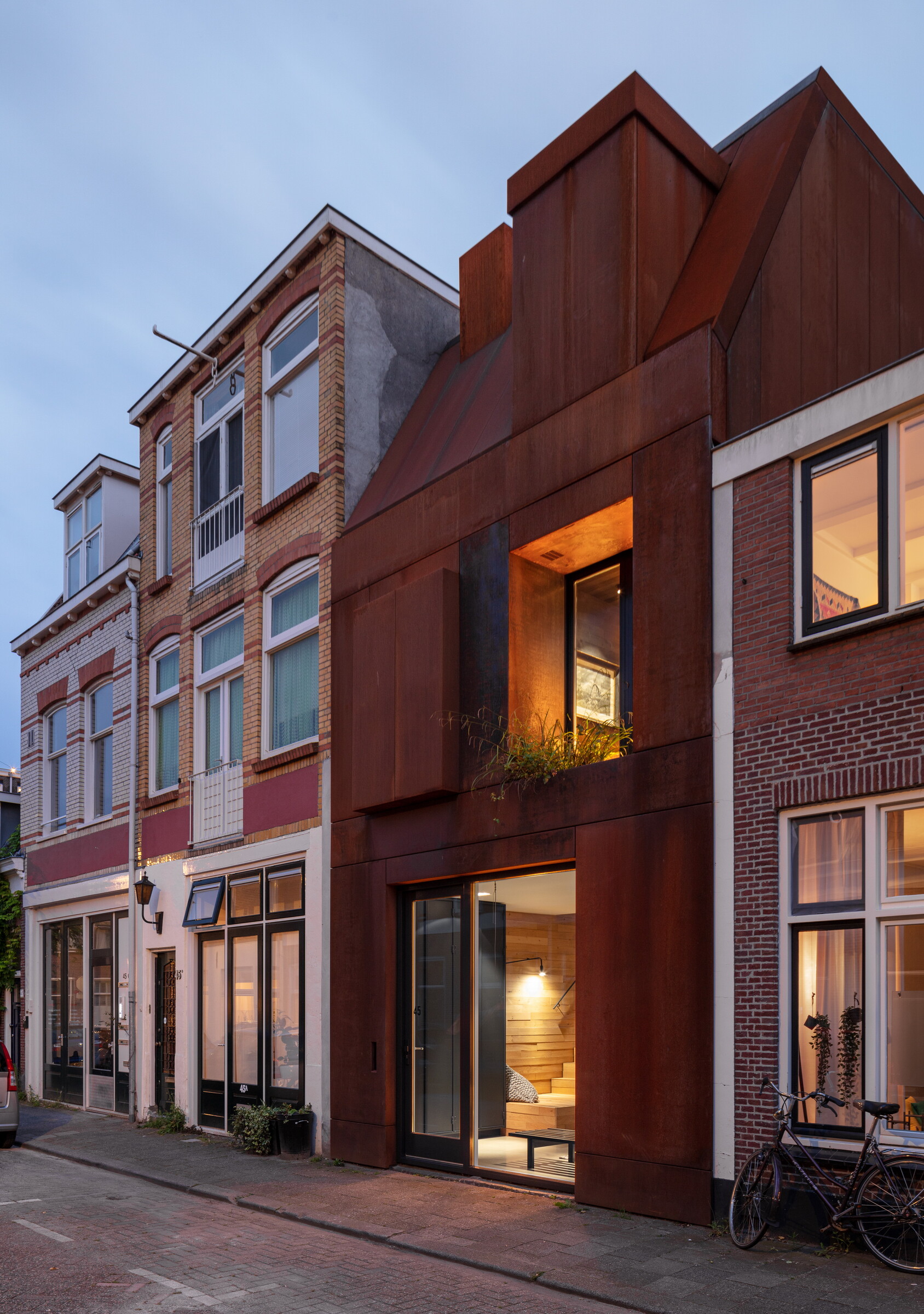 132-Zecc_Architecten-Utrecht-house-steel-craft.JPG