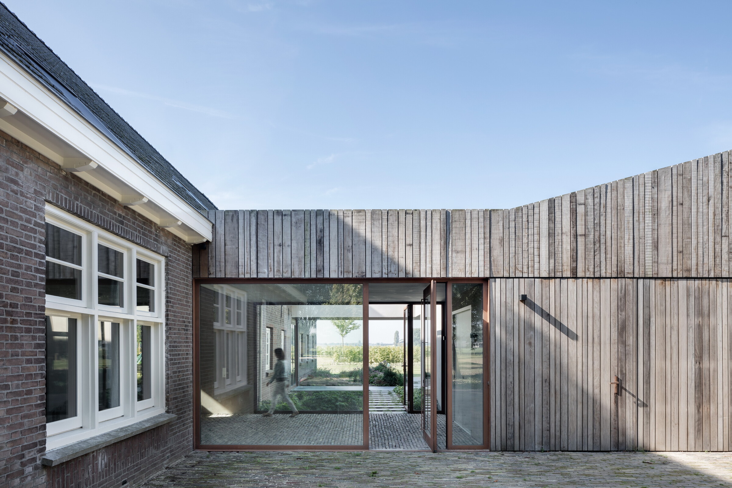 4Zecc_Architecten_Woonboerderij_Utrecht_wood_concret.JPG