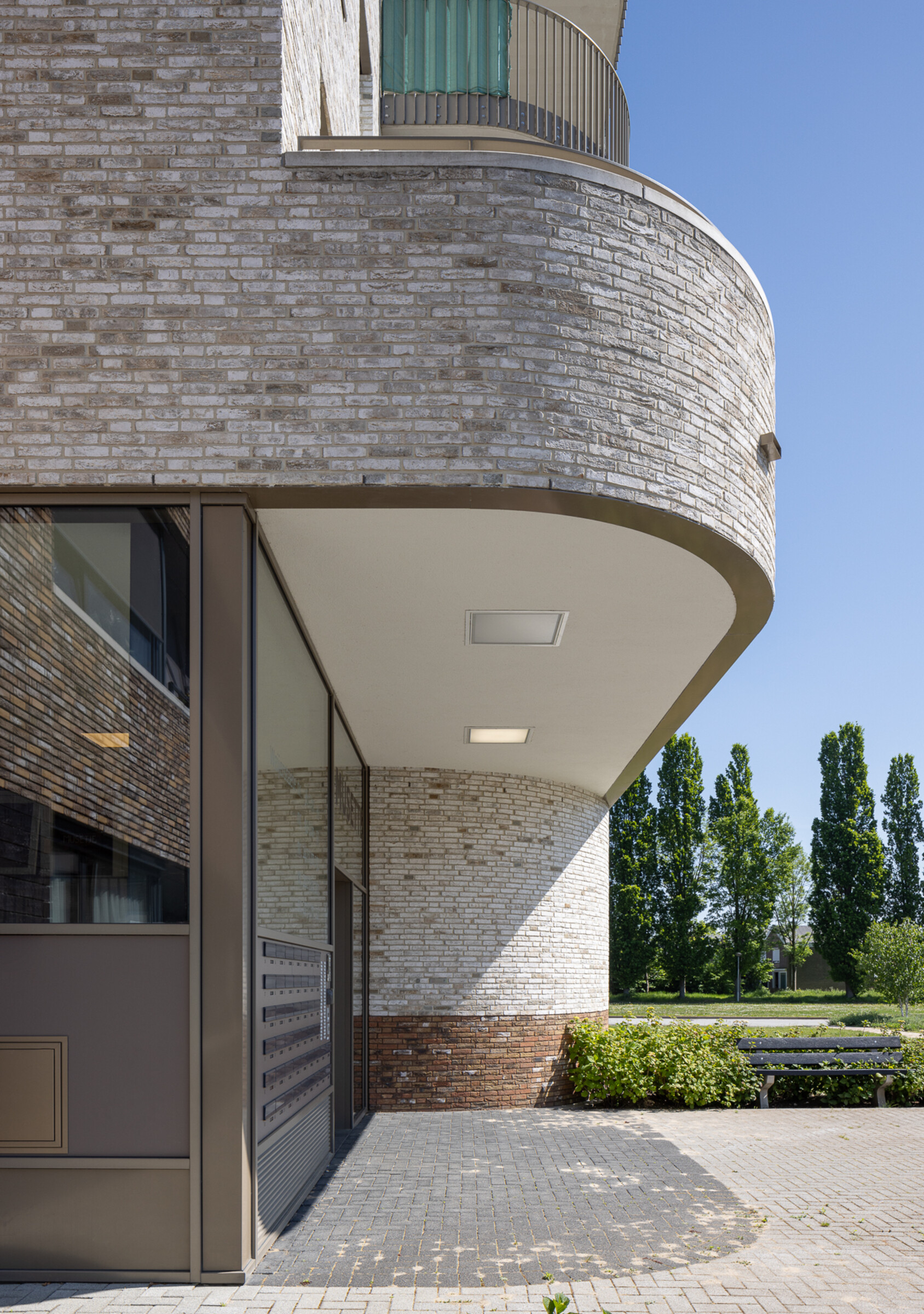 5Zecc_Architecten-housing-Boxmeer-masonry-aluminium_.JPG